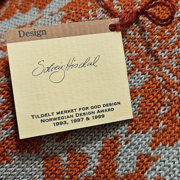 Oleana NWT M Wool Cardigan - Picture 8 of 9